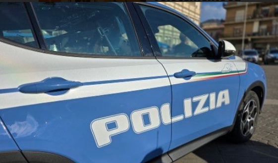 Un arresto e due fuggitivi: fermato dopo un inseguimento un 42enne napoletano, deve rispondere di resistenza a pubblico ufficiale e falsità materiale