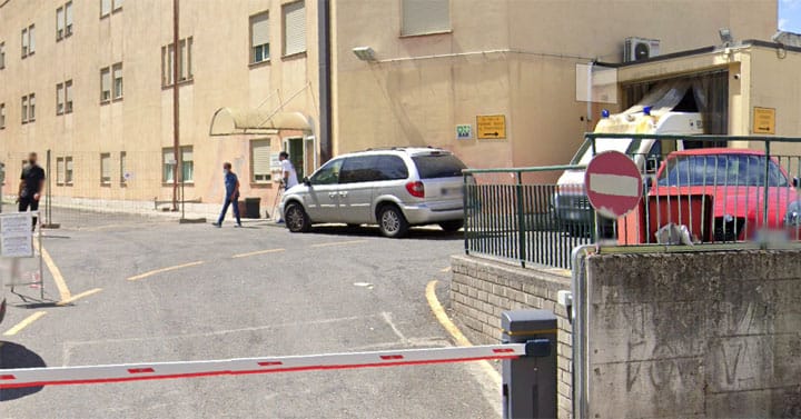 Guardia giurata pestata in ospedale a Colleferro per difendere la pistola: trasferita invece di essere premiata 1 Guardia giurata pestata in ospedale a Colleferro per difendere la pistola: trasferita invece di essere premiata 1