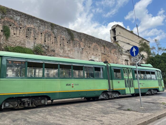 -tram-