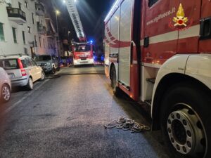 Nuovo incendio a Civitavecchia: ancora fuoco nell'appartamento dove è morta una donna 1 Nuovo incendio a Civitavecchia: ancora fuoco nell'appartamento dove è morta una donna 1