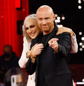 Alessandra Celentano e Rudy Zerbi Amici 25