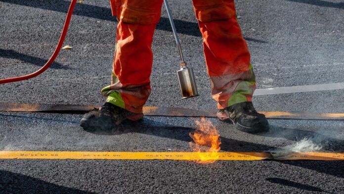 Lavori asfalto cp Lavori sul Grande Raccordo Anulare: prossime chiusure e modifiche della viabilità anche per il litorale