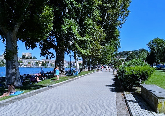 Weekend tra i prodotti di Capodimonte: torna il celebre mercato sul lungolago con vista mozzafiato (FOTO) 2