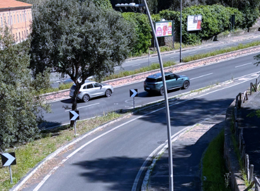 Incidente mortale all'Eur, l'appello dei familiari del centauro Paolo Napoleone: "Chi ha visto ci aiuti" (FOTO) 1 Incidente mortale all'Eur, l'appello dei familiari del centauro Paolo Napoleone: "Chi ha visto ci aiuti" (FOTO) 1