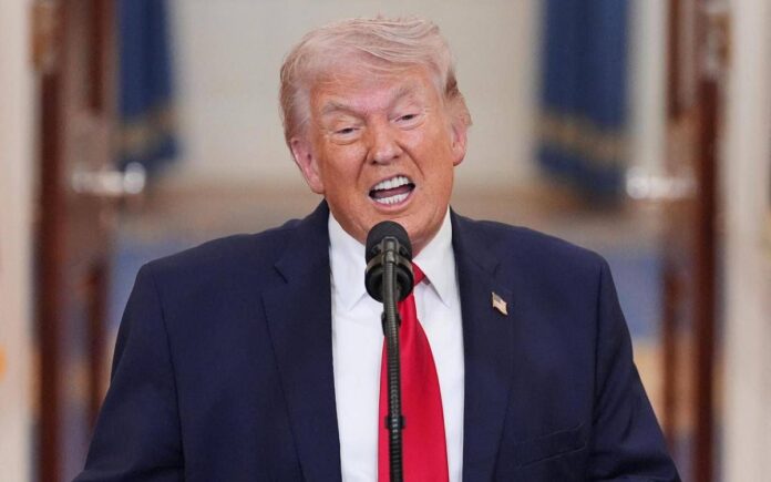Trump minaccia ancora: “Iran apra il fottuto Stretto di Hormuz o finirà all’inferno”