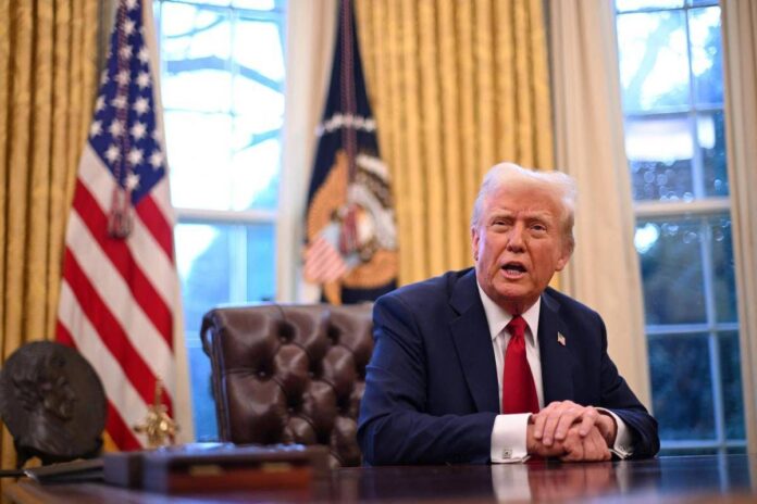Trump ordina nuovi dazi sui farmaci, rivisti quelli sui metalli