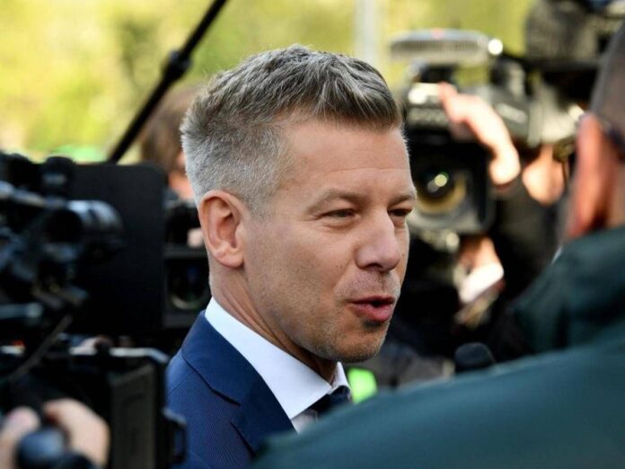 Ungheria, finisce l’era Orban. Trionfo Magyar: “Vittoria storica, liberato il Paese”