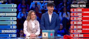 Affari Tuoi 25 aprile, Tommaso gioca per un tutto o niente da brivido: quanto ha vinto ieri ai pacchi 1