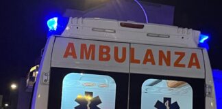 Le squadre dei Vigili del Fuoco di Cerveteri e il personale del 118 sono intervenuti sul luogo dell'incidente sulla via Aurelia per i soccorsi del caso