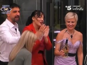 Grande Fratello Vip 2026, anticipazioni 22 aprile: risultato televoto, eliminato, nomination 1