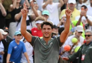 Internazionali di tennis, quando giocano Sinner e Darderi in semifinale: data, orario, dove vederli in tv e streaming 2 Internazionali di tennis, quando giocano Sinner e Darderi in semifinale: data, orario, dove vederli in tv e streaming 2