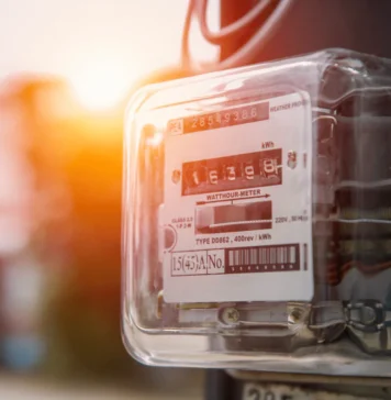 Il gestore annuncia lo stop alla corrente elettrica nel quadrante nord-est, tra Torrevecchia e le vie limitrofe: a rischio ascensori e impianti domestici