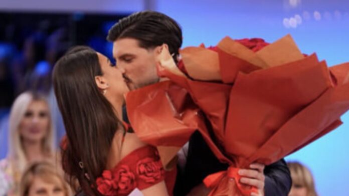 Elisa e Ciro, Uomini e Donne