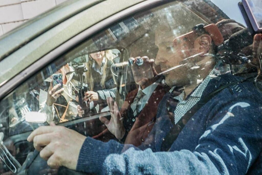 Caso Garlasco, la madre di Sempio contro Alberto Stasi: “Tua mamma vede un innocente? Le pago io l’oculista” 1