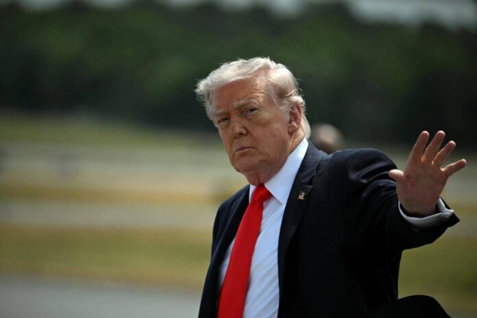 Iran pronto a discutere di Hormuz, Trump boccia la nuova proposta: “Non basta”