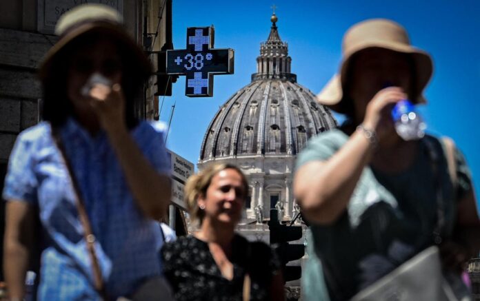 L’Italia torna a scaldarsi, oggi 12 bollini gialli. Domani 9 città in allerta arancione