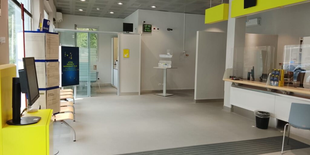 Poste inaugura l'ufficio del futuro a Olevano Romano: addio burocrazia, arrivano passaporti e certificati 1