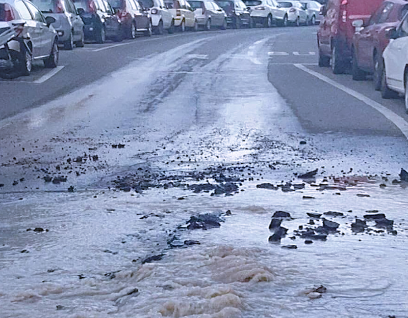 Emergenza idrica a Portuense: interventi Acea nel quartiere allagato per il guasto ad una conduttura (FOTO) 1
