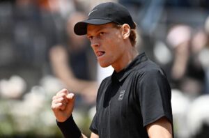 Internazionali di tennis, quando giocano Sinner e Darderi in semifinale: data, orario, dove vederli in tv e streaming 1 Internazionali di tennis, quando giocano Sinner e Darderi in semifinale: data, orario, dove vederli in tv e streaming 1