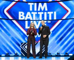 Guida tv 11 luglio, programmi di stasera in chiaro e su Sky 2