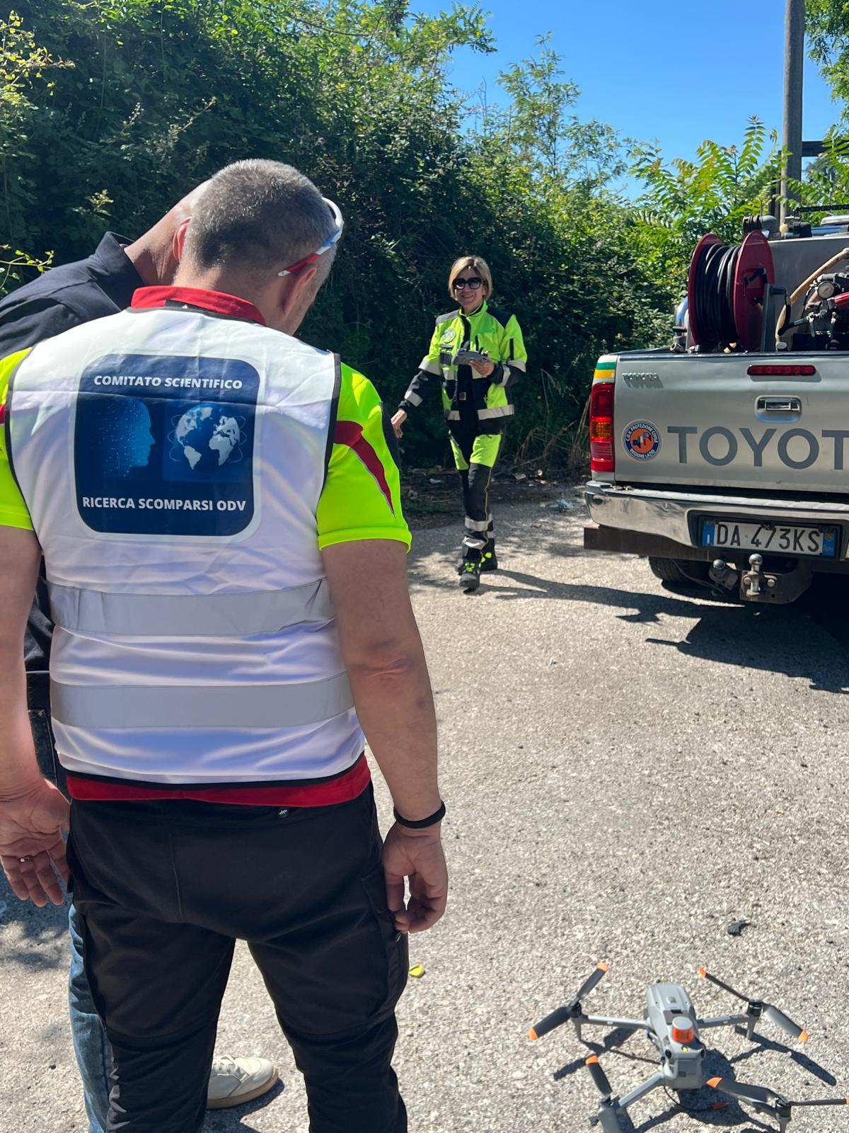 Alessandro Giannetti, droni e volontari sull’Aniene: ultime ricerche da Ponte Mammolo al Tevere (VIDEO) 2 Alessandro Giannetti, droni e volontari sull’Aniene: ultime ricerche da Ponte Mammolo al Tevere (VIDEO) 2