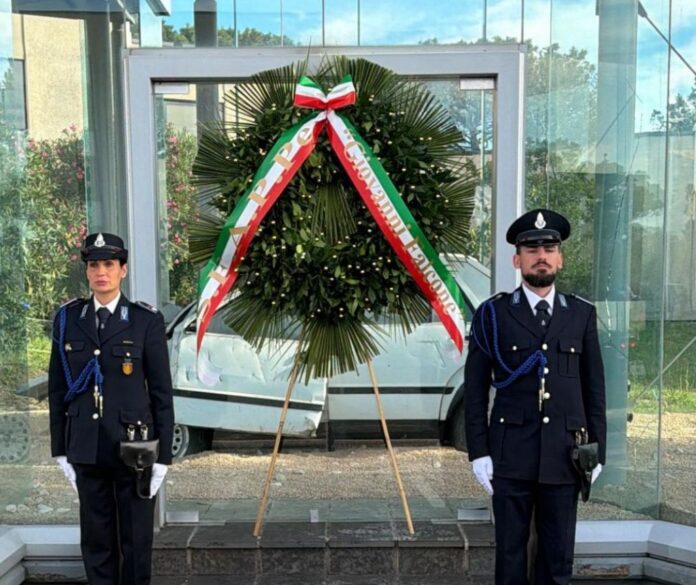 traferimento dell'auto di capaci, dalla scuola di formazione della polizia penitenziaria a Palermo