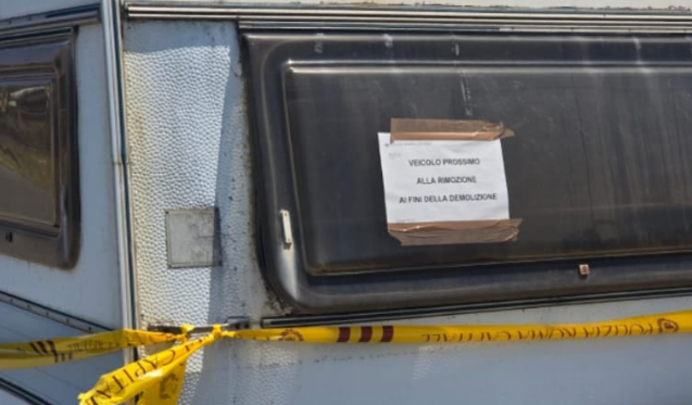 a ostia sequestro camper copertina