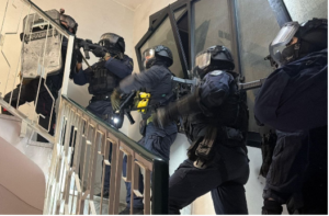 Duro colpo di carabinieri e DDA a un clan attivo a Roma tra droga e prostituzione (VIDEO) 1 Duro colpo di carabinieri e DDA a un clan attivo a Roma tra droga e prostituzione (VIDEO) 1