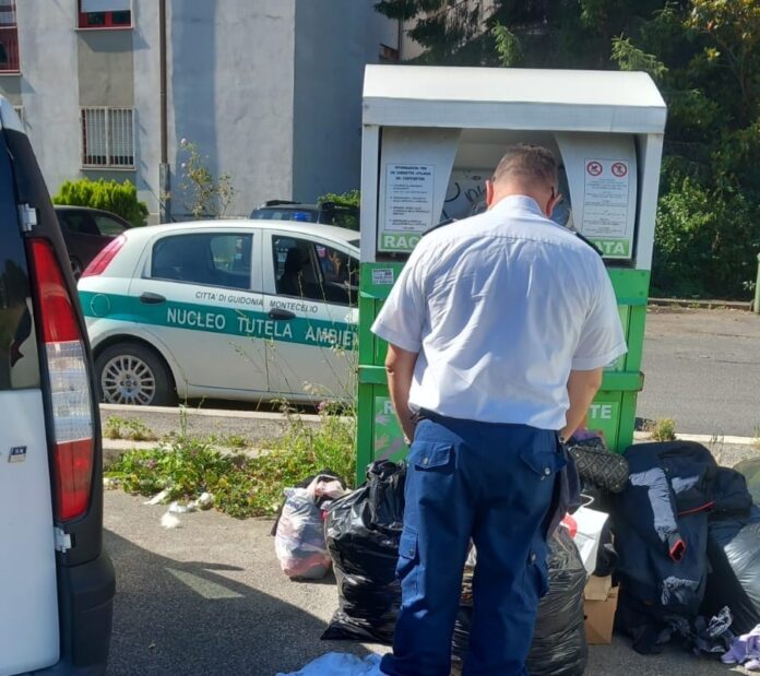 Operazione a Colle Fiorito: gli ispettori ambientali esaminano i rifiuti in strada e risalgono ai responsabili