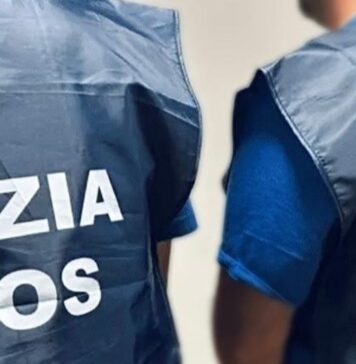 Aggressioni aggravate da odio razziale alla stazione Termini, tre giovani perquisiti: minorenne in comunità
