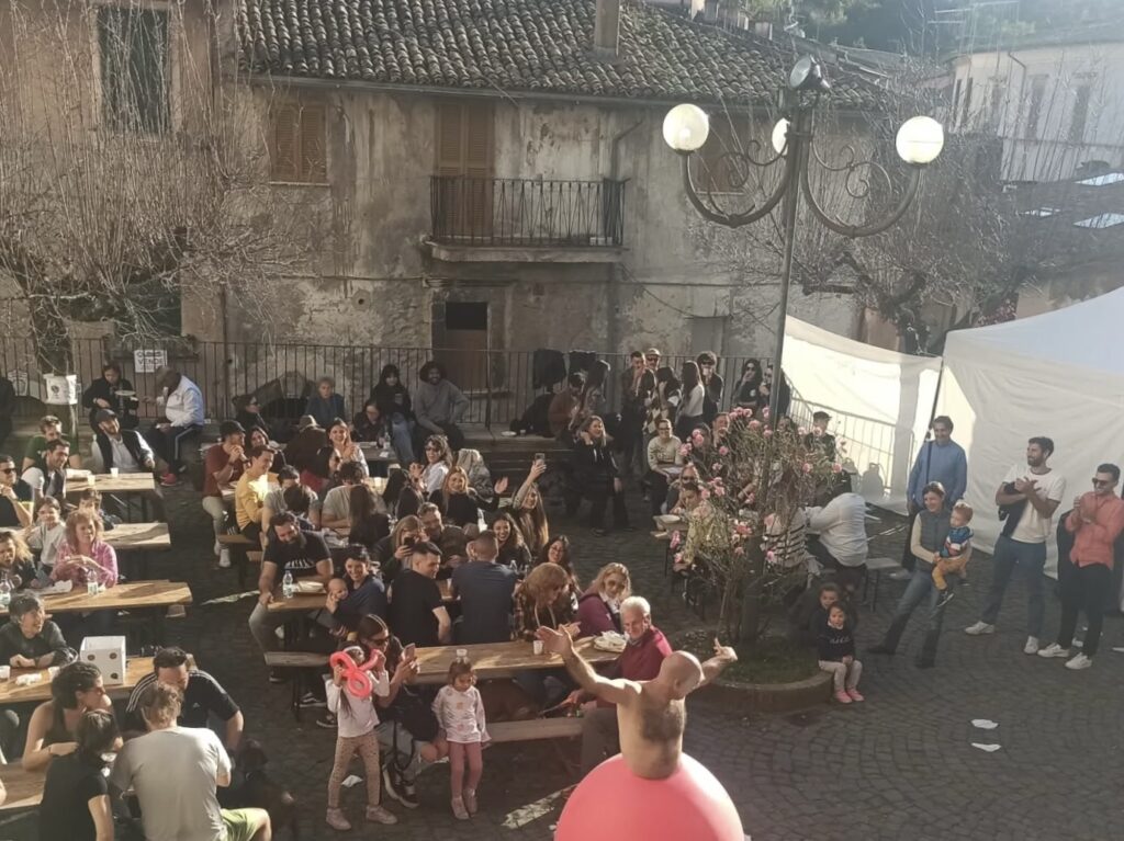 La tradizione è servita a Riofreddo: torna la Sagra degli Gnocchi tra sapori antichi e festa di piazza 1 La tradizione è servita a Riofreddo: torna la Sagra degli Gnocchi tra sapori antichi e festa di piazza 1