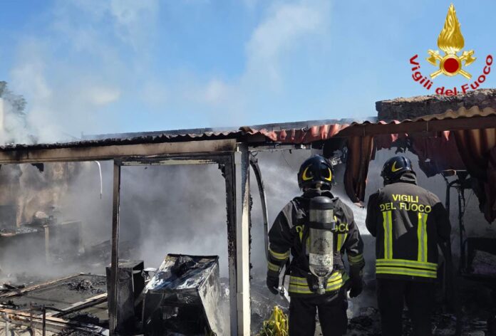 incendio a civitavecchia