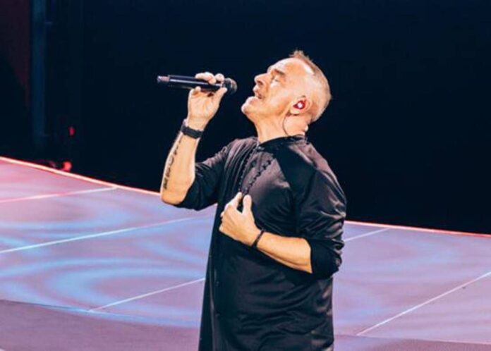 Eros Ramazzotti conquista San Siro con Giorgia, Max Pezzali e Elisa Eros ramazzotti concerto a roma