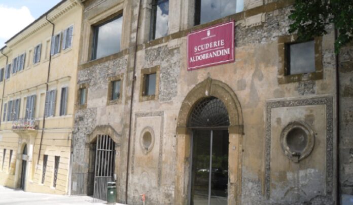 Alle Scuderie Aldobrandini torna Frascati Libris: un'estate di incontri tra letteratura, inchiesta e politica