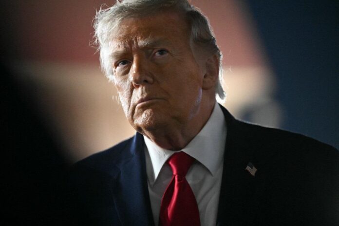Iran-Usa, Araghchi: “Accordo mai così vicino. Pedaggio obbligatorio a Hormuz”. Trump: “Firma nel weekend o lunedì”