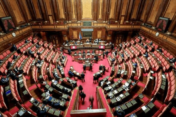 Legge elettorale, dal proporzionale al premio e alle preferenze: oggi il voto al Senato