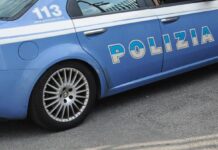 Lite tra senzatetto finisce nel caos: pietra sfonda finestra dove ci sono mamma e bambino