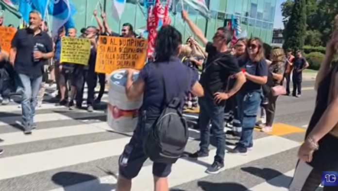 SIT IN FIUMICINO