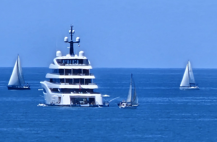 Parata di superyacht al Porto di Ostia: weekend di lusso con il Sophia da 200 milioni di dollari e l'Achilles III (FOTO) 1 Parata di superyacht al Porto di Ostia: weekend di lusso con il Sophia da 200 milioni di dollari e l'Achilles III (FOTO) 1