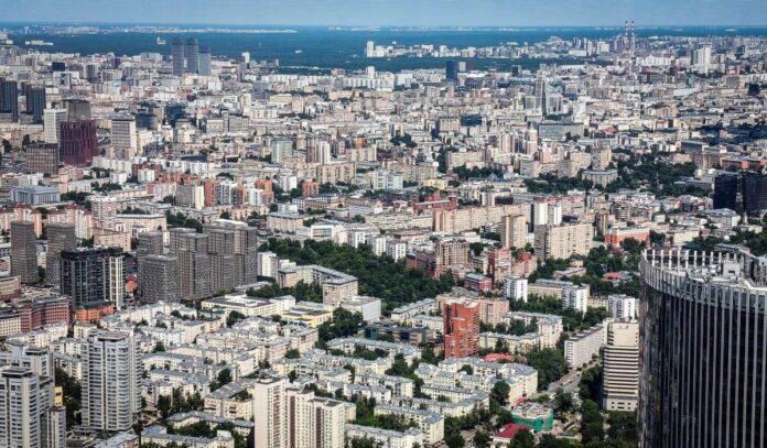 Ucraina-Russia, Mosca sotto attacco droni costretta a chiudere tutti gli aeroporti
