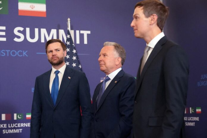 Usa-Iran, negoziati in bilico dopo le minacce di Trump: “Se chiudete Hormuz vi distruggo”