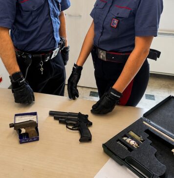 controlli dei carabinieri a Fiumicino