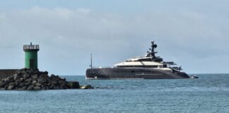 Yacht di lusso a Ostia, spunta il colosso del mare: chi c'è dietro il superyacht Salt