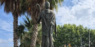 Statua di Sant'Agostino imbrattata: cresce l'allarme per gli atti vandalici a Ostia