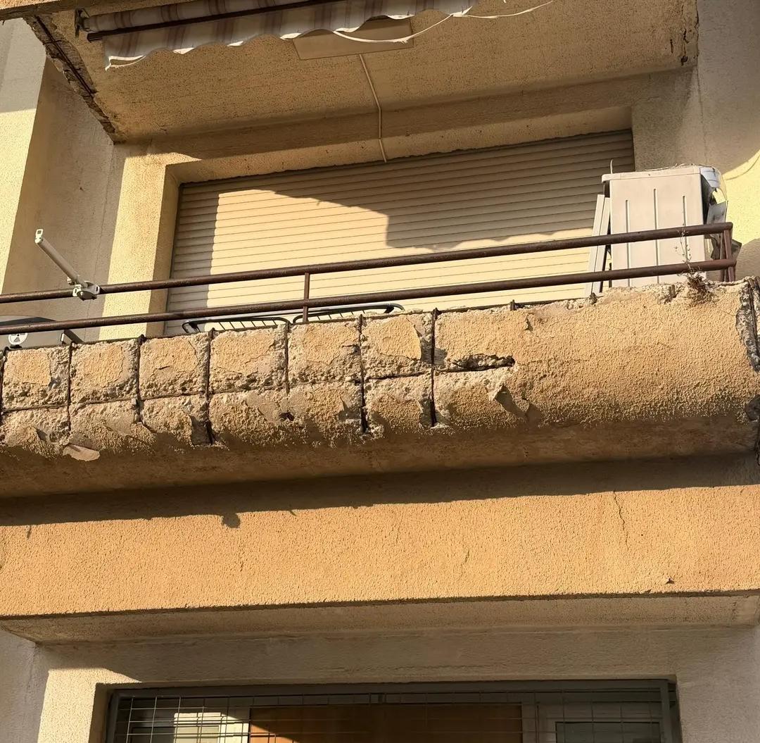 Bastogi, l’inferno dimenticato: “Senza ascensori e tra le bombole del gas, abbandonati da trent’anni” 4