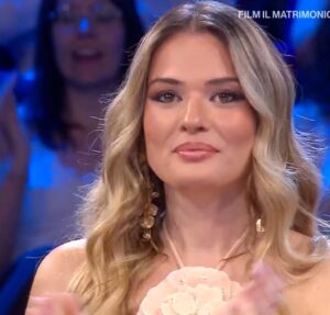 Affari Tuoi 9 giugno, metà montepremi per Rita: quanto ha vinto ieri ai pacchi 1