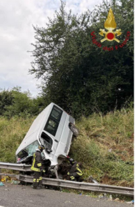 Incidente mortale sull'A1 alle porte di Roma: autostrada chiusa per i soccorsi 1