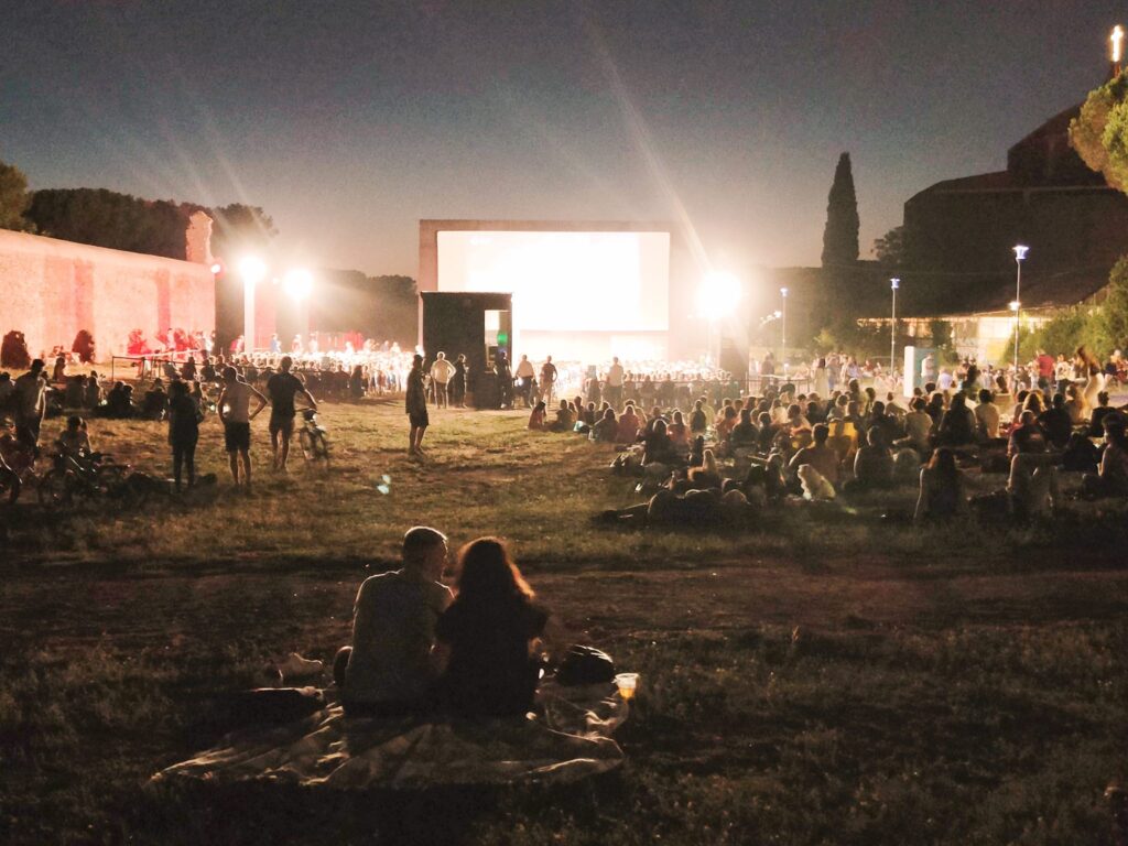 Roma Cinema Arena 2026: al Parco degli Acquedotti 22 serate di film gratis sotto le stelle 1 Roma Cinema Arena 2026: al Parco degli Acquedotti 22 serate di film gratis sotto le stelle 1