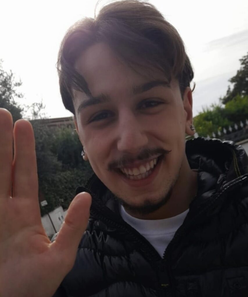 Emanuele De Negri morto nell'incidente a Tor San Lorenzo: il dolore di Albano per il ventenne 1