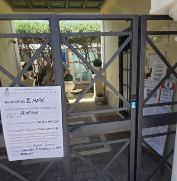 I sigilli restano: per i Bagni Vittoria nessun nuovo bando all'orizzonte e interrogativi aperti